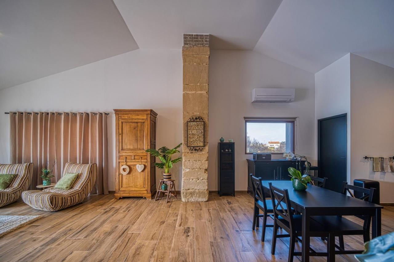 Le Vieux Platane Villa Malissard Buitenkant foto